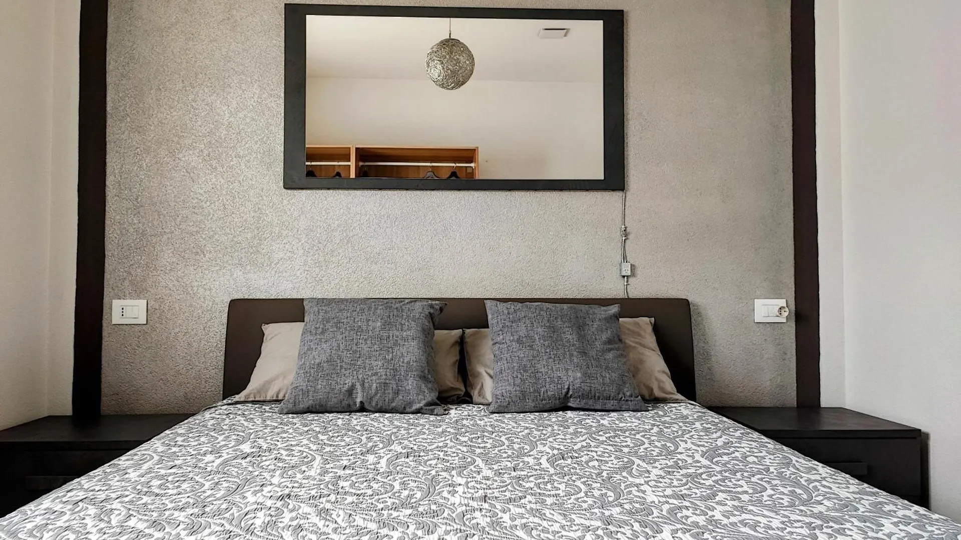 Apartment Fabyshouse Appartamento In Villa Lallio
